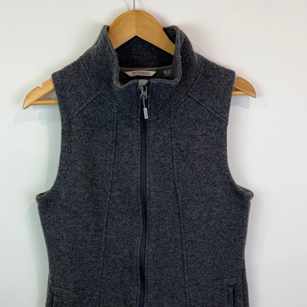 Toad and Co charcoal grey wool blend vest size M - Picture 4 of 7